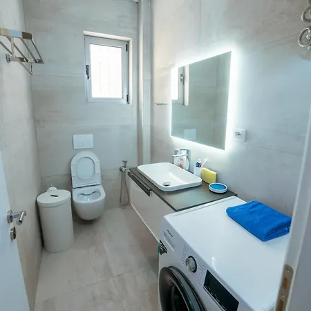 Estias Apartment Sarande